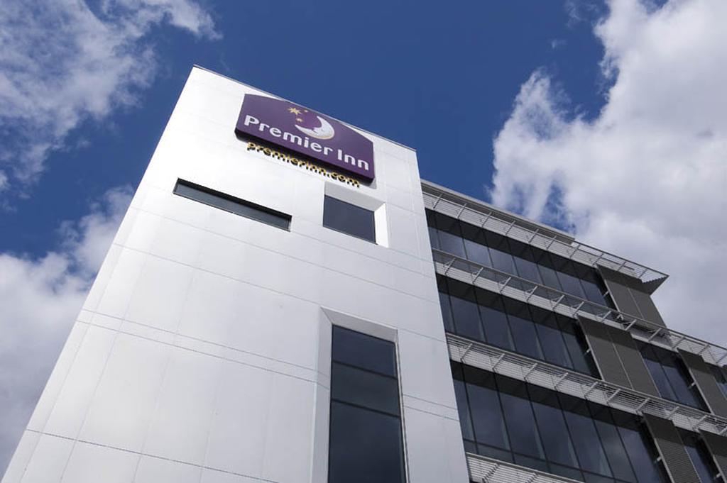 Premier Inn London Ealing 브렌트퍼드 외부 사진